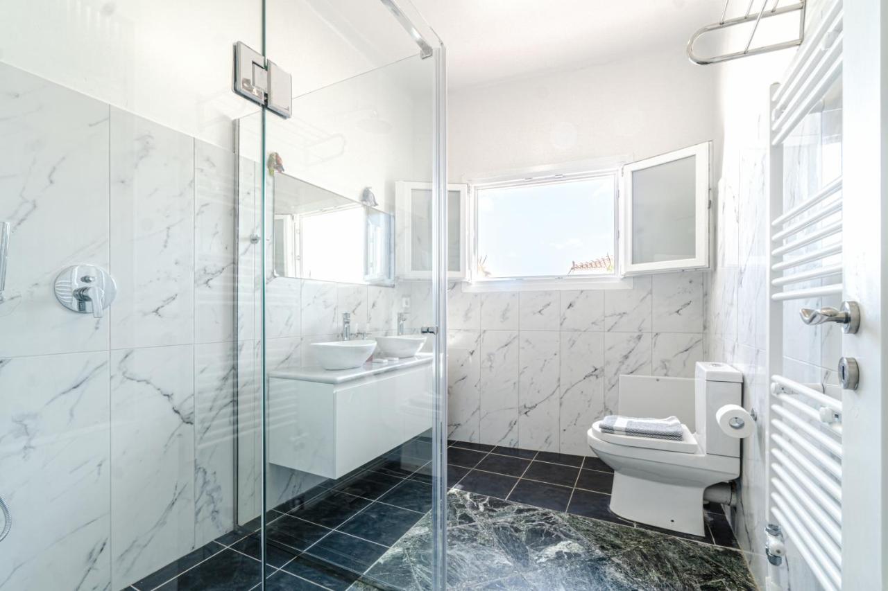 Castel Abaso Boutique Apartments By Explore Andros Екстер'єр фото