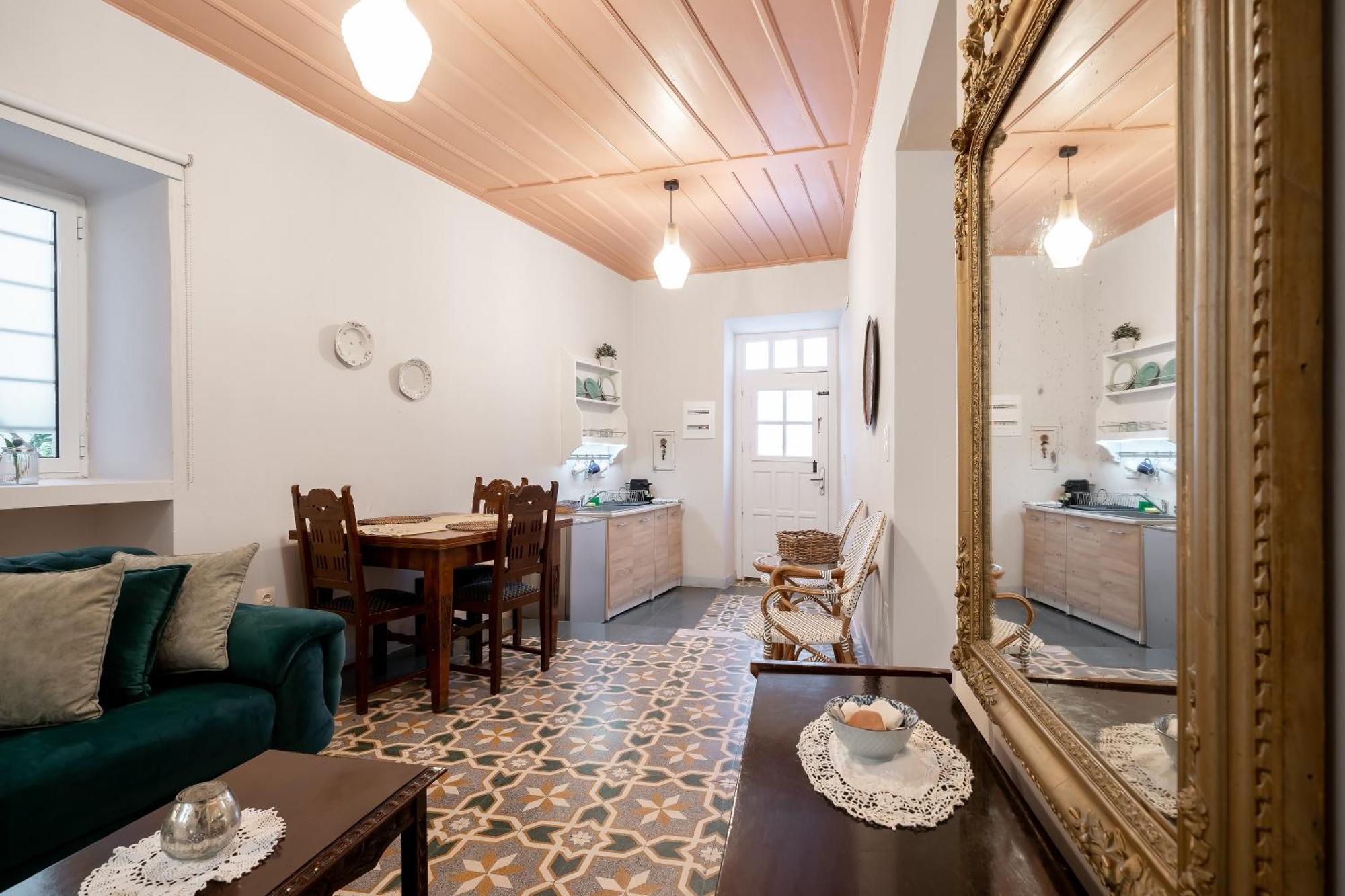 Castel Abaso Boutique Apartments By Explore Andros Екстер'єр фото