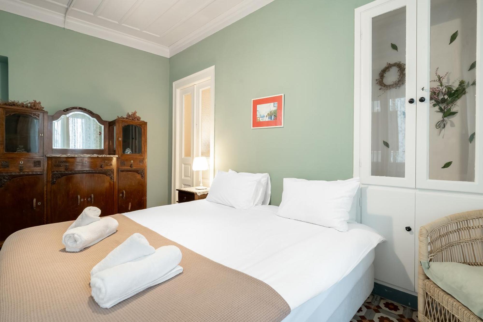 Castel Abaso Boutique Apartments By Explore Andros Екстер'єр фото