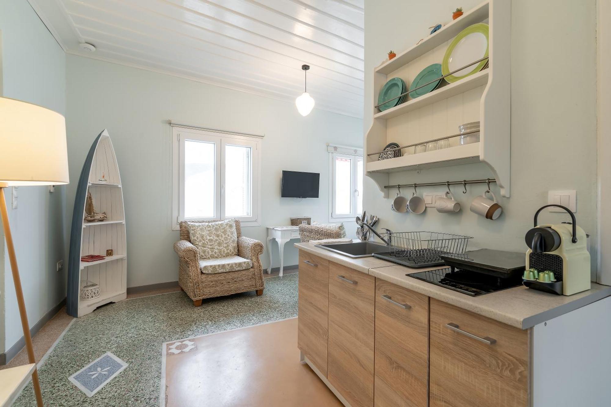 Castel Abaso Boutique Apartments By Explore Andros Екстер'єр фото